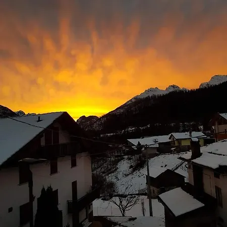 Le Dolomiti Di Angelo شقة